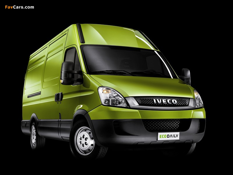 Iveco EcoDaily Van 2009–11 pictures (800 x 600)