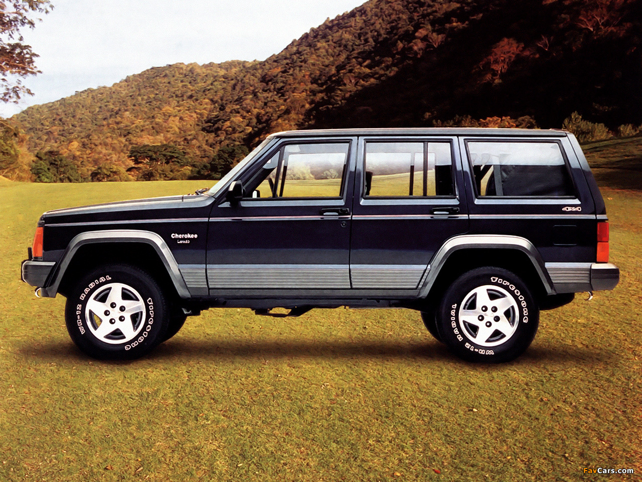 Jeep Cherokee Laredo (XJ) 1993–96 photos (1280 x 960)