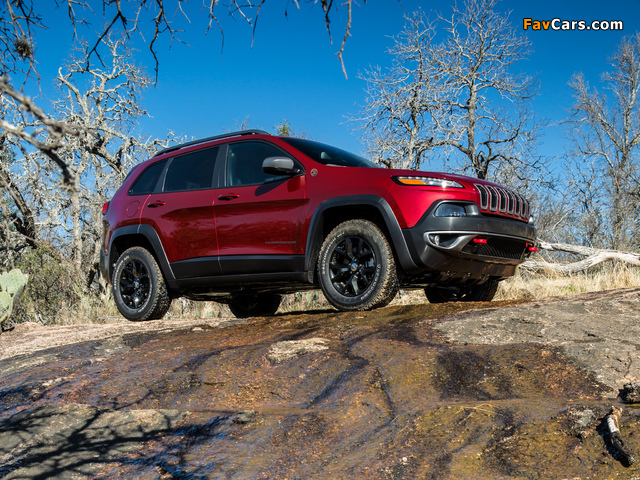 Jeep Cherokee Trailhawk (KL) 2013 pictures (640 x 480)