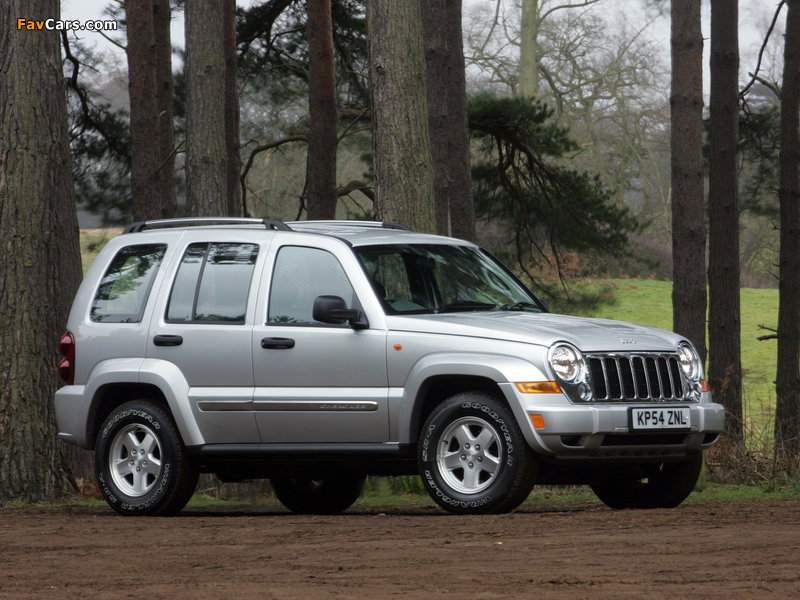Pictures of Jeep Cherokee Limited UK-spec (KJ) 2005–07 (800 x 600)