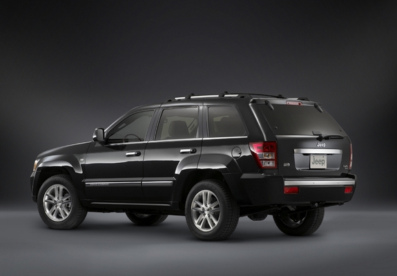 Images of Jeep Grand Cherokee 5.7 Overland (WK) 2008–10