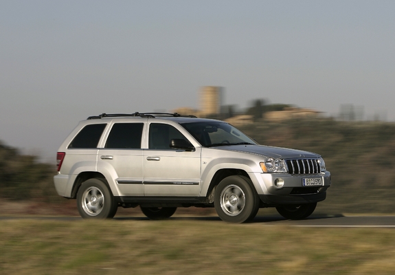 Jeep Grand Cherokee 5.7 Limited (WK) 2005–10 pictures