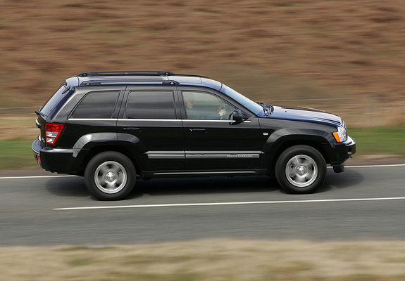 Photos of Jeep Grand Cherokee 5.7 Limited UK-spec (WK) 2005–10