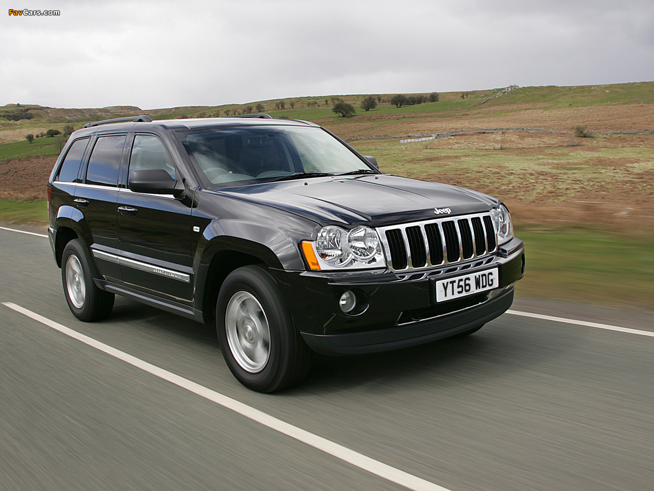 Photos of Jeep Grand Cherokee 5.7 Limited UKspec (WK