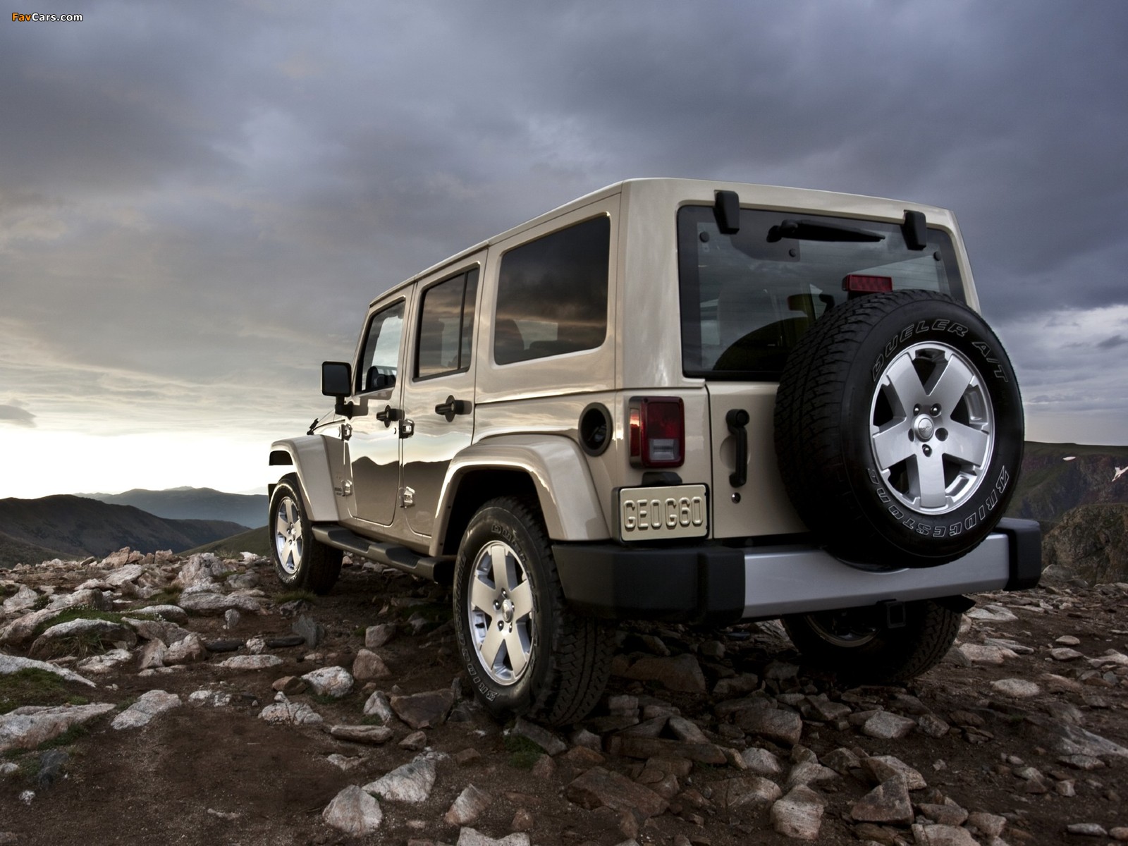 Jeep Wrangler Unlimited Sahara (JK) 2010 photos (1600 x 1200)