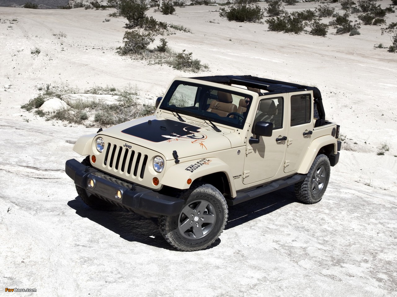 Jeep Wrangler Unlimited Mojave (JK) 2011 photos (1280 x 960)