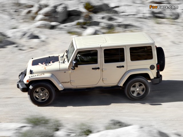 Jeep Wrangler Unlimited Mojave (JK) 2011 pictures (640 x 480)