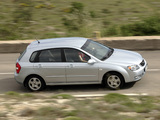 Photos of Kia Cerato Hatchback (LD) 2004–07