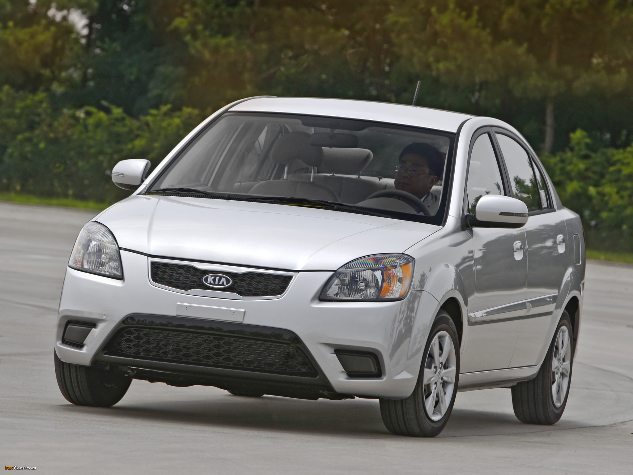 Pictures of Kia Rio Sedan US-spec (JB) 2009–11 (2048 x 1536)