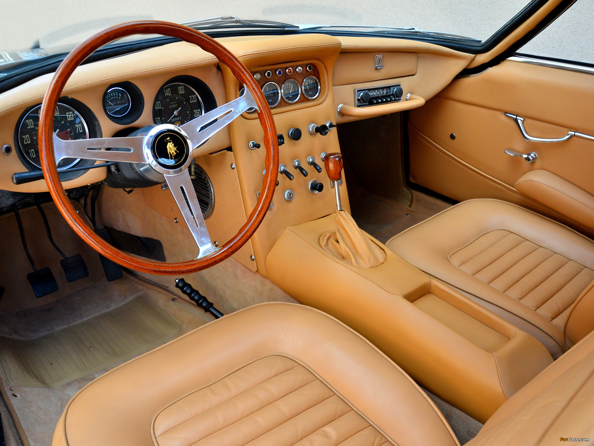 Lamborghini 400 GT 2+2 1966–68 images (2048 x 1536)