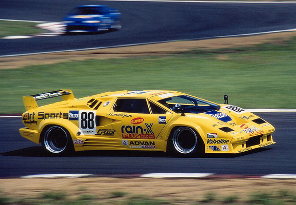 Photos of Lamborghini Countach Rain-X 1994