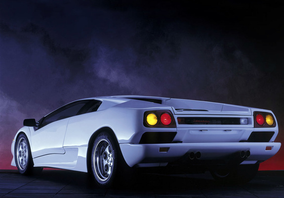 Images of Lamborghini Diablo 1990–93