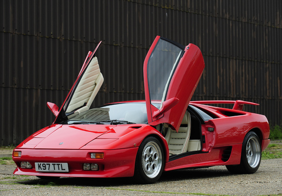 Lamborghini Diablo UK-spec 1990–93 photos