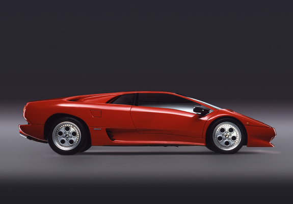 Photos of Lamborghini Diablo 1990–94