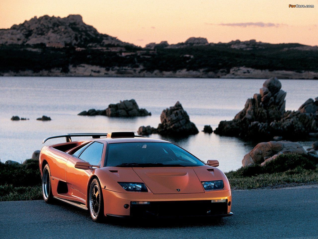 Pictures of Lamborghini Diablo GT 1999 (1280 x 960)