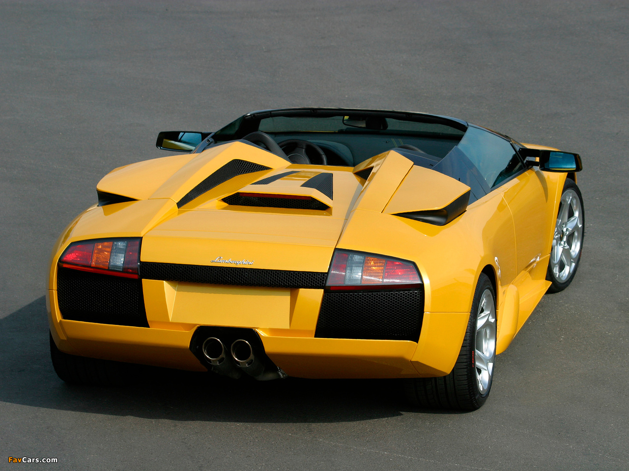Images of Lamborghini Murcielago Roadster 2004–06 (1280 x 960)