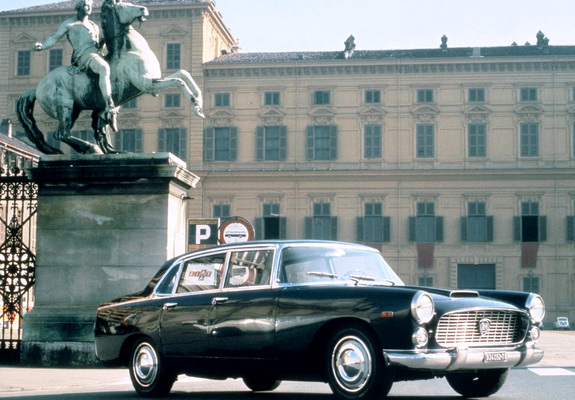 Lancia Flaminia Berlina (826) 1963–70 images