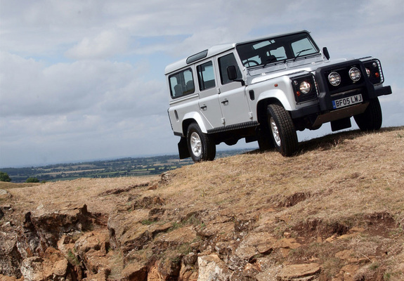 Land Rover Defender Silver Limited Edition 2005 pictures