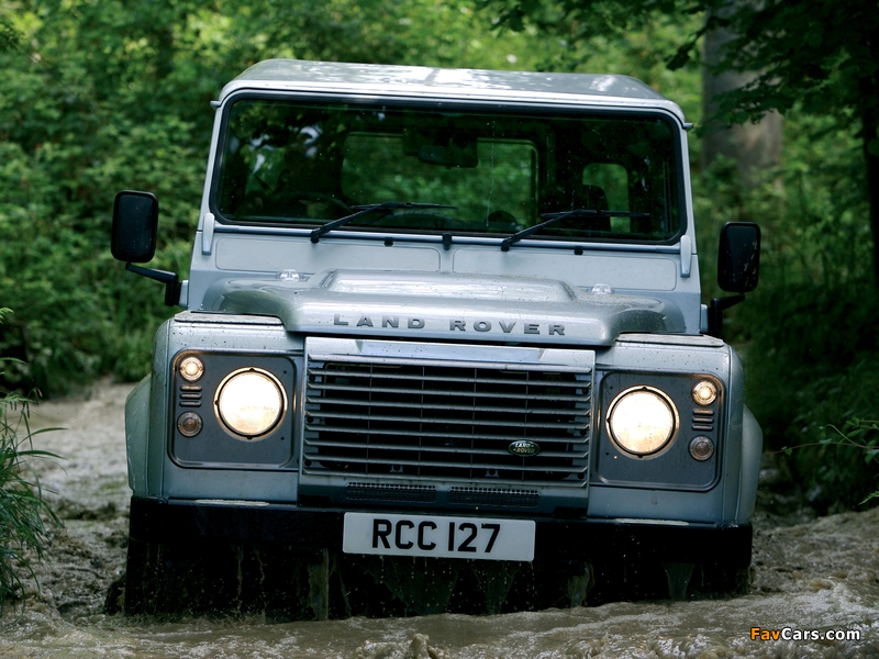 Land Rover Defender 90 Station Wagon 2007 pictures (800 x 600)