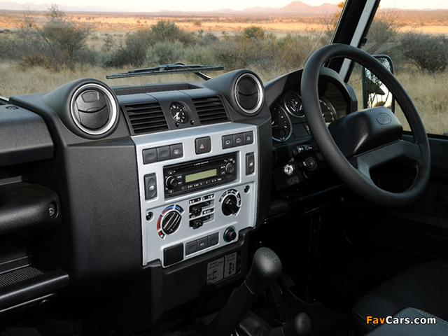 Land Rover Defender 110 Limited Edition 2011 wallpapers (640 x 480)