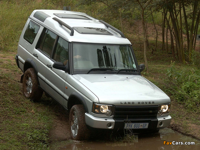 Images of Land Rover Discovery ZA-spec 2003–04 (640 x 480)