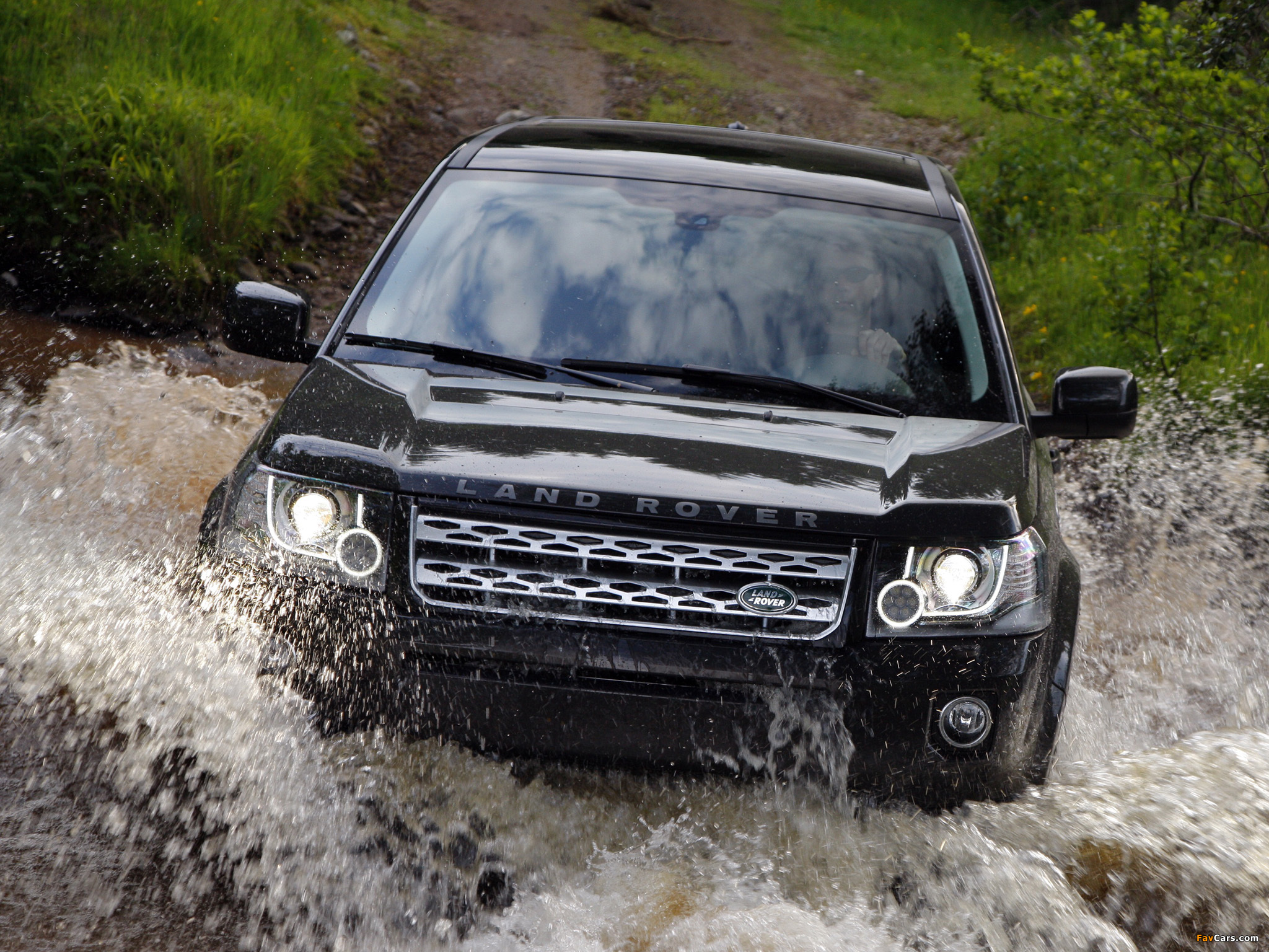 Land Rover Freelander 2 SD4 2012 pictures (2048x1536)