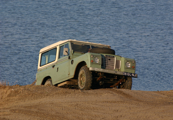 Land Rover Series III 88 1971–85 images