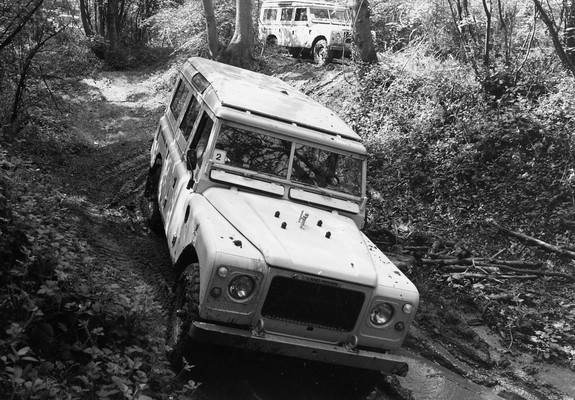 Land Rover Series III 109 Stage 1 1979–85 images