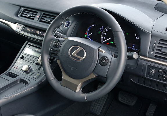 Images of Lexus CT 200h ZA-spec 2014