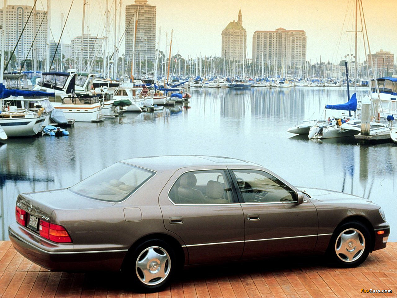 Lexus LS 400 US-spec (UCF20) 1997–2000 images (1280 x 960)