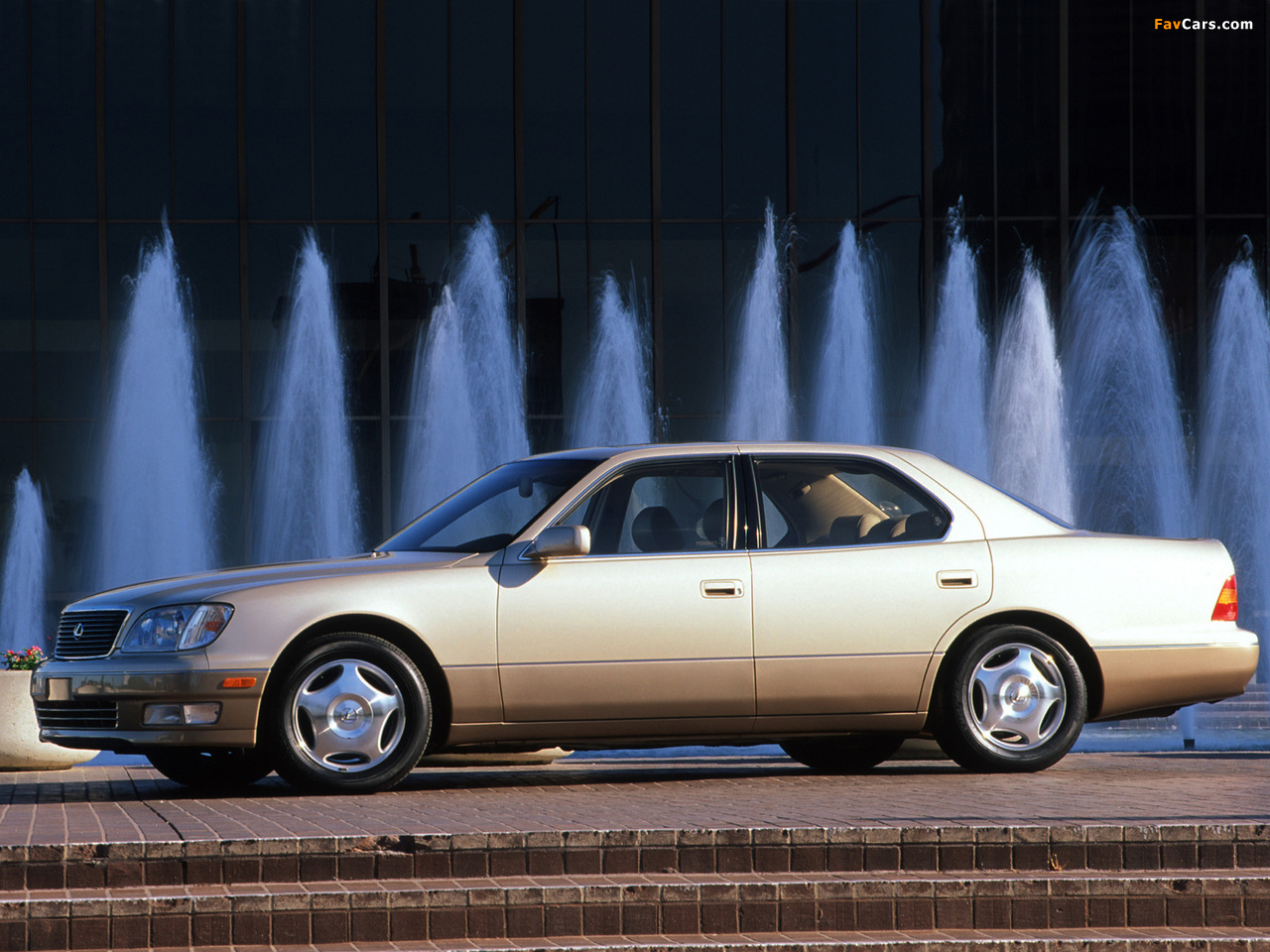 Lexus LS 400 (UCF20) 1997–2000 photos (1280 x 960)
