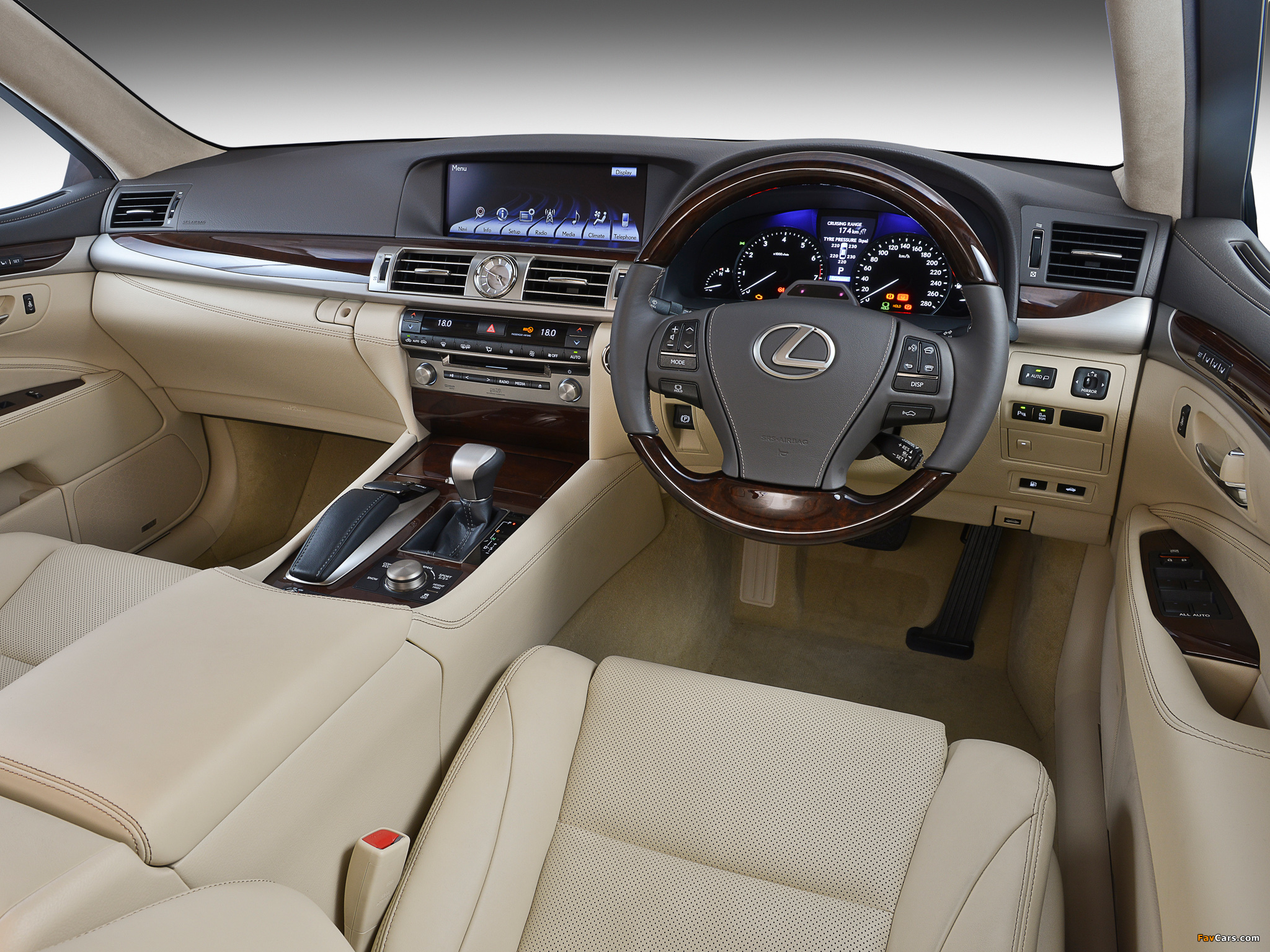 Lexus LS 460 ZA-spec 2013 images (2048 x 1536)