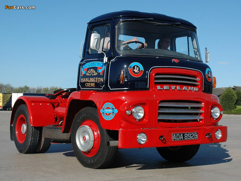 Leyland Super Comet 4x2 Tractor 1959–66 wallpapers (800 x 600)