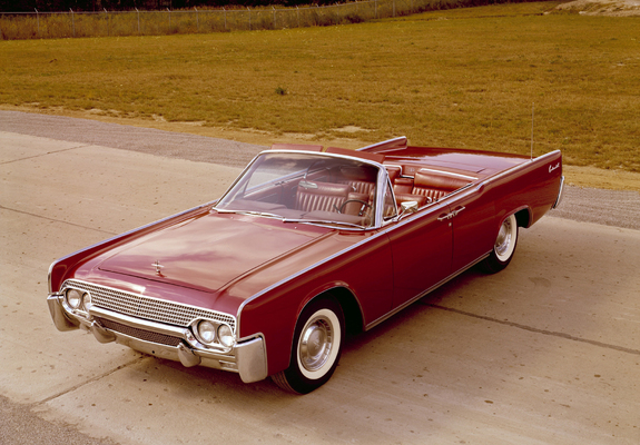 Lincoln Continental Convertible 1961 pictures