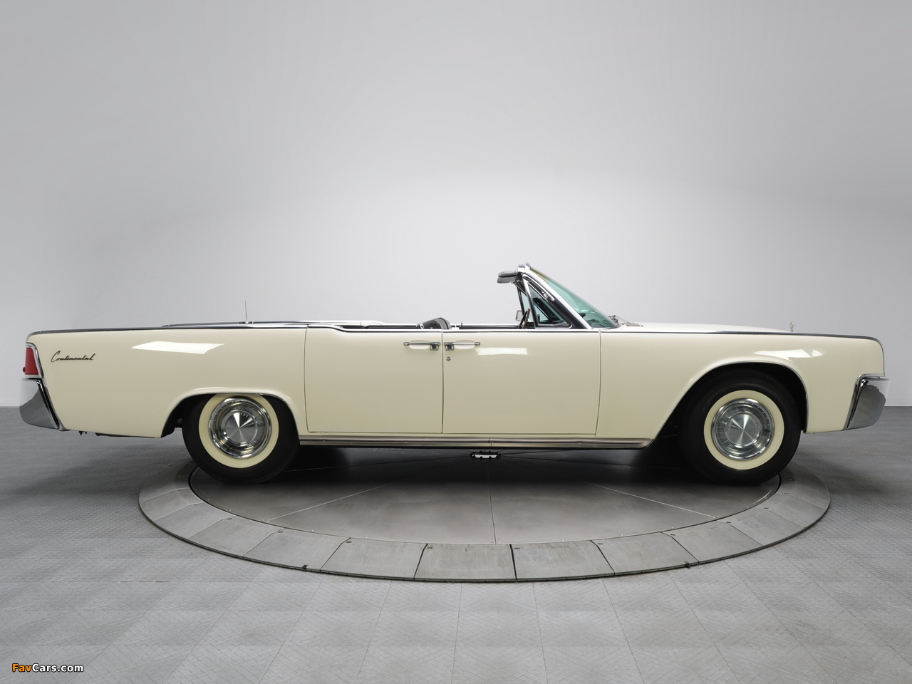 Lincoln Continental Convertible 1962 pictures (1280 x 960)
