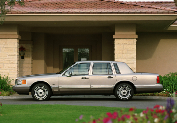 Lincoln Town Car 1990–92 pictures