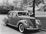 Lincoln Zephyr Sedan 1936–39 photos