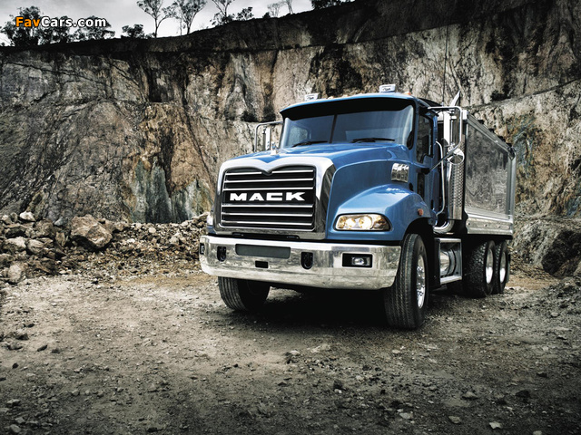 Mack Granite 6x4 Dump Truck 2002 photos (640 x 480)