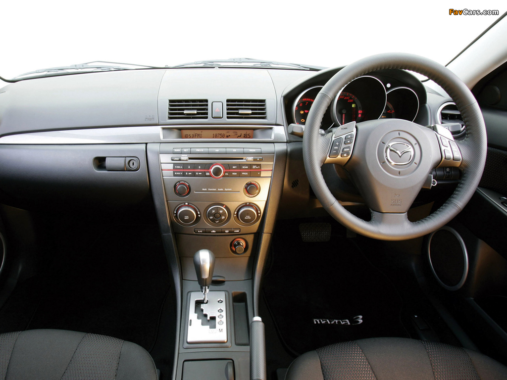 Images of Mazda3 Hatchback SP23 (BK2) 2006–09 (1024 x 768)