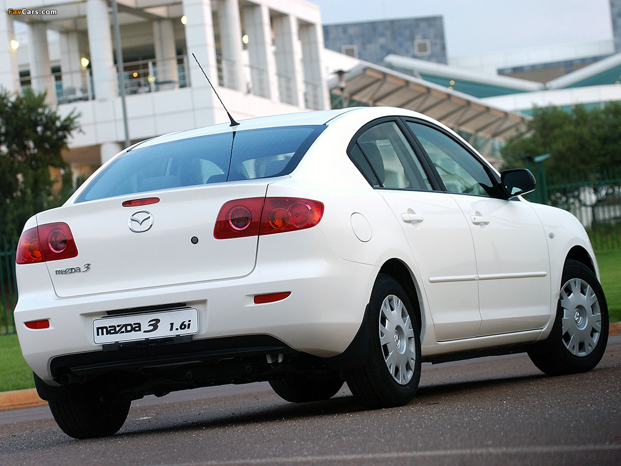 Mazda3 Sedan ZA-spec (BK) 2004–06 images (1280 x 960)