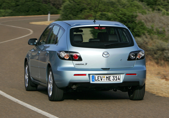 Mazda 3 Hatchback 2006–09 pictures