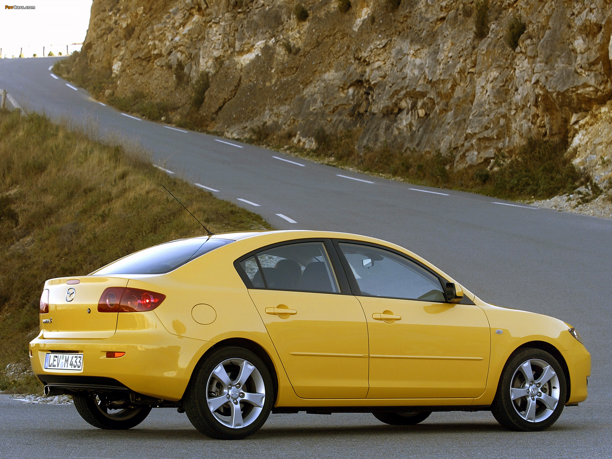 Photos of Mazda3 Sedan (BK) 2004–06 (2048 x 1536)
