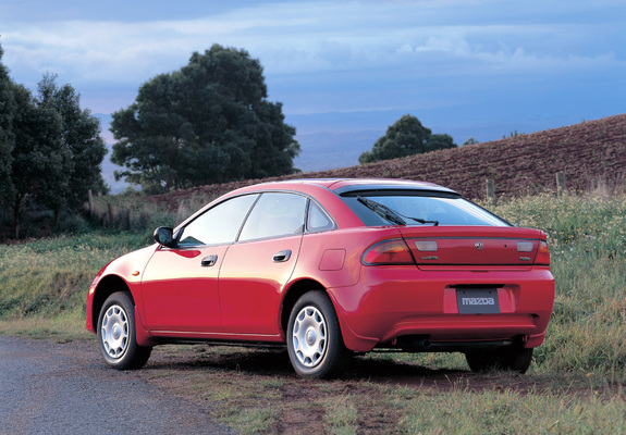 Images of Mazda 323 Astina (BA) 1994–98