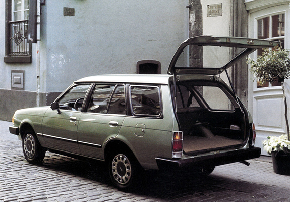 Mazda 323 Station Wagon (FA) 1978–86 images