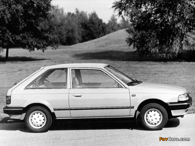 Mazda 323 3-door (BF) 1985–89 images (640 x 480)