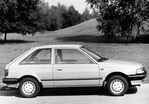 Mazda 323 3-door (BF) 1985–89 images