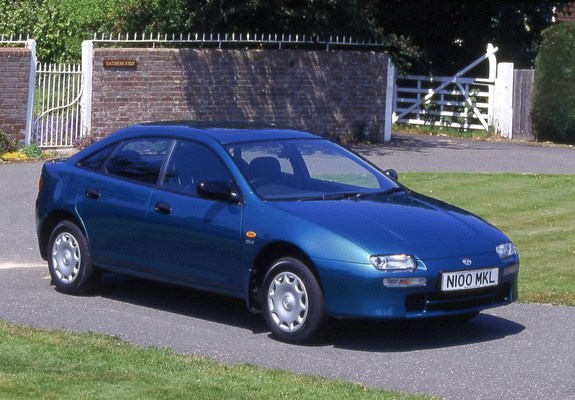 Photos of Mazda 323 F UK-spec (BA) 1994–98