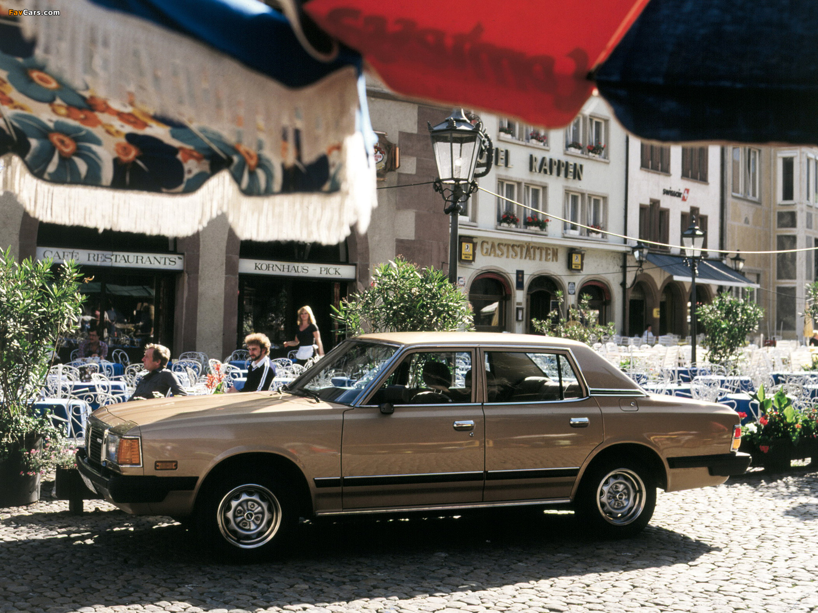 Mazda 929 L 1980–82 pictures (1600 x 1200)