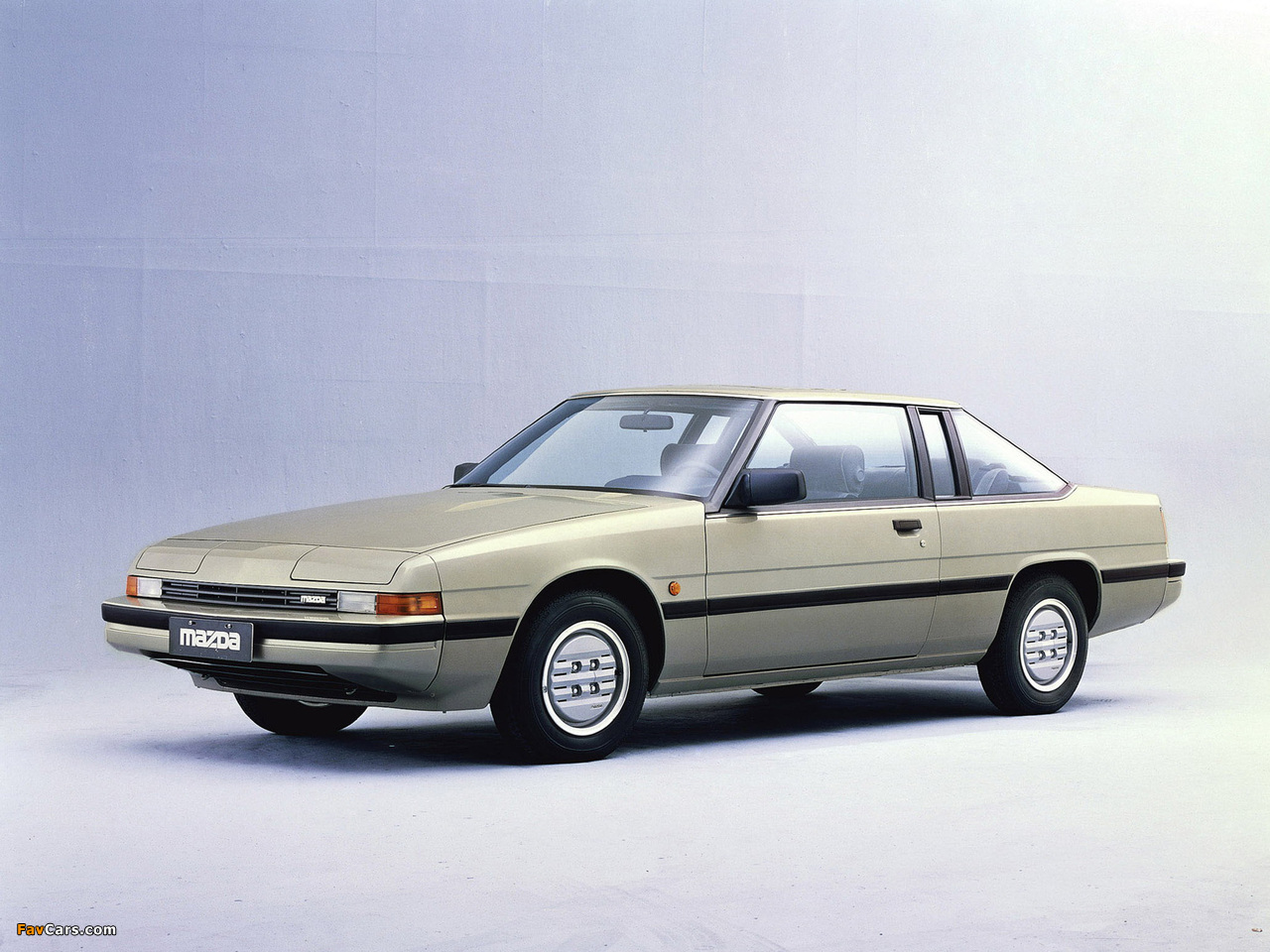 Photos of Mazda 929 Coupe 1981–87 (1280 x 960)