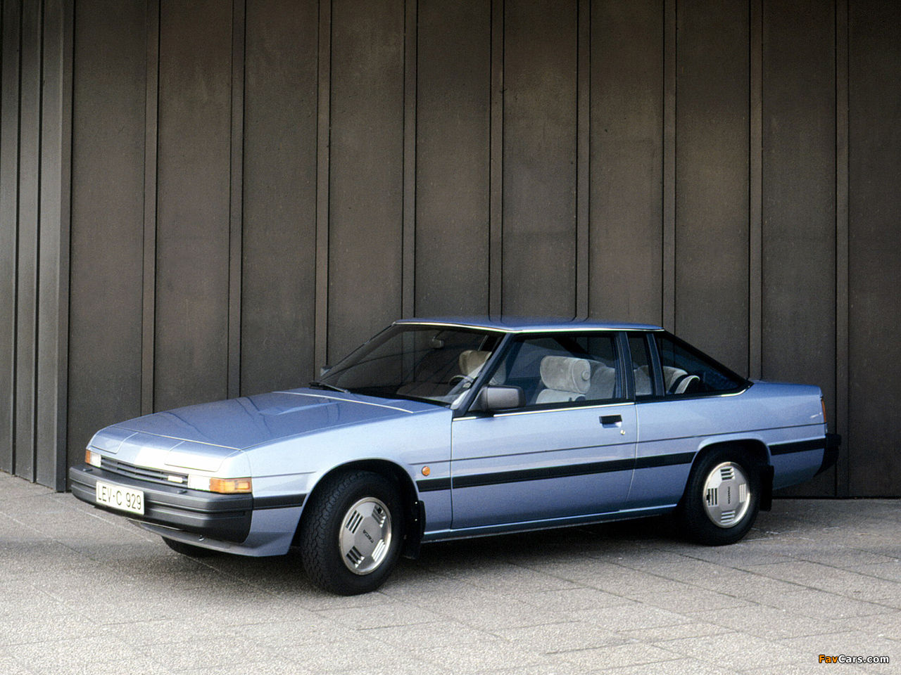 Pictures of Mazda 929 Coupe 1981–87 (1280x960)